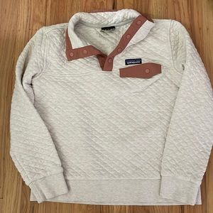 Almost new Patagonia organic half snap quilted pullover.